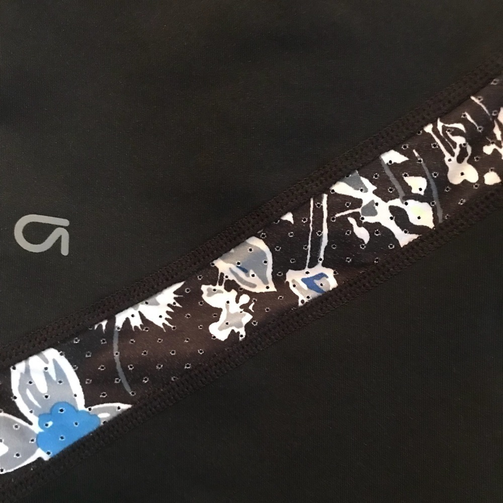 GAP Gfast Mesh Panel Cropped Leggings - Picture 3 of 8
